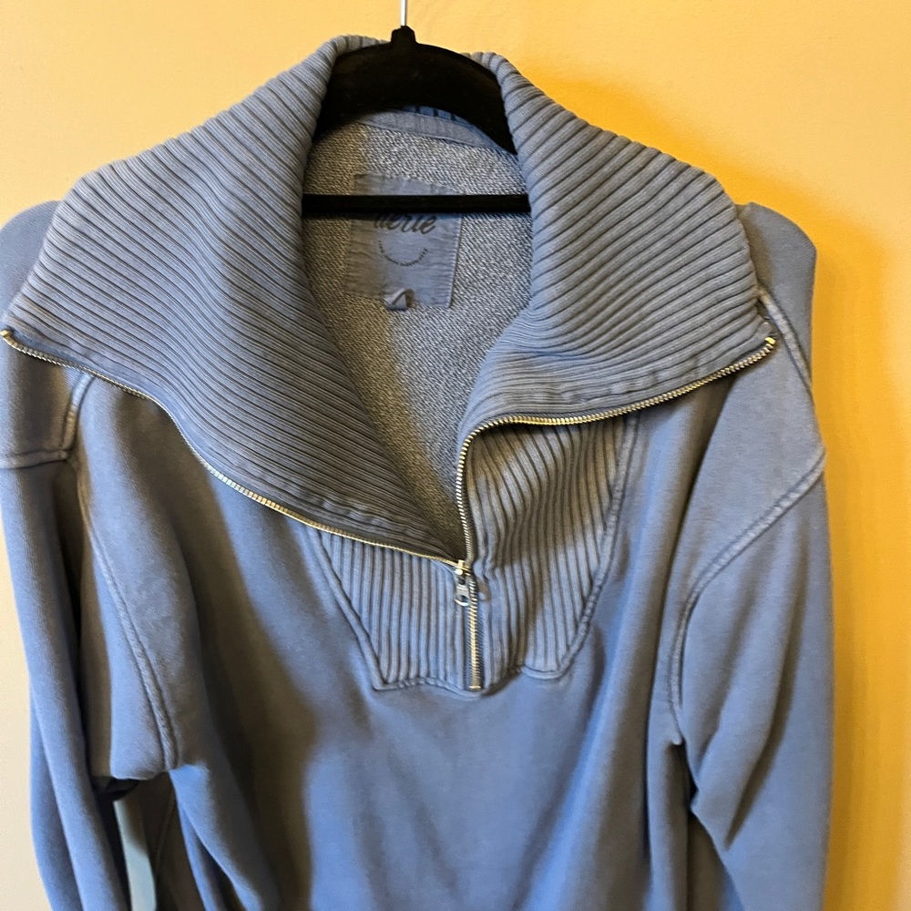 Aerie blue sweatshirt size small zipper